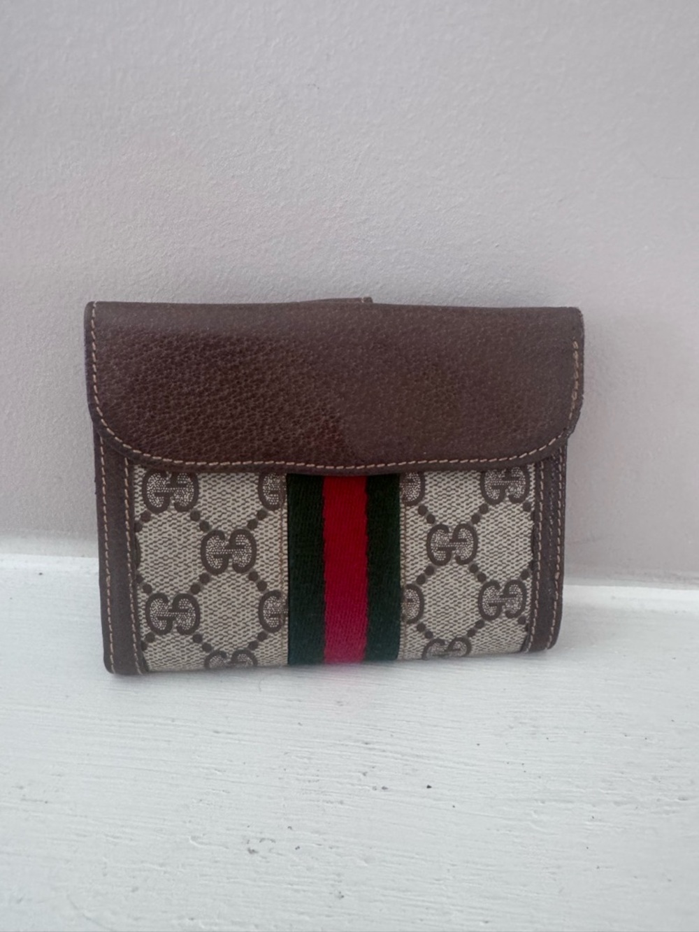 Authentic Gucci Brown GG Canvas Wallet with Green and Red Web Stripe - Picture 9 of 10